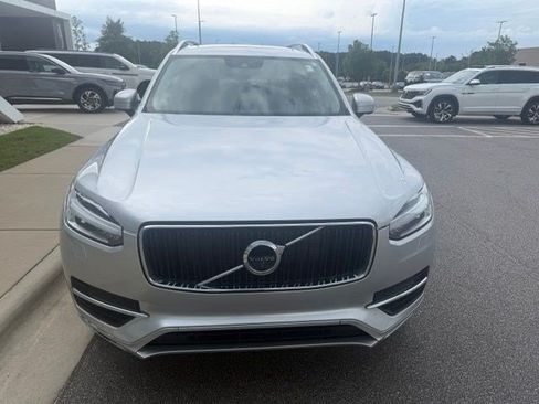 Used 2017 Volvo XC90 T6 Momentum w/ Vision Package AWD/4WD image 3