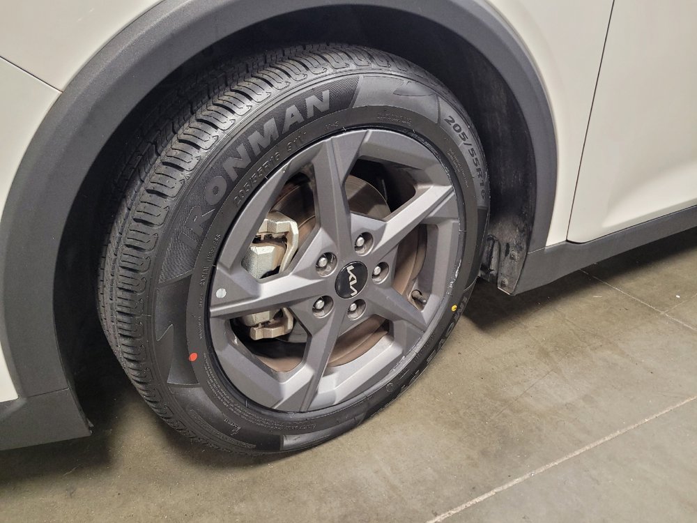 Used 2025 Kia K4 FWD image 31