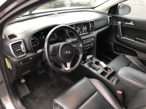 Used 2017 Kia Sportage EX image 17