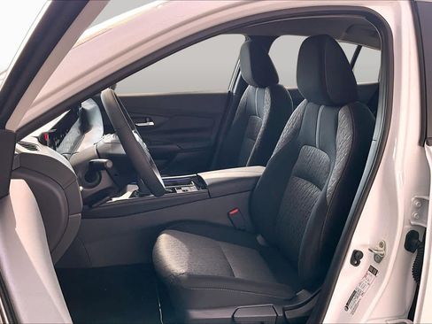 Used 2026 Nissan Sentra SV w/ SV Convenience Package FWD image 15