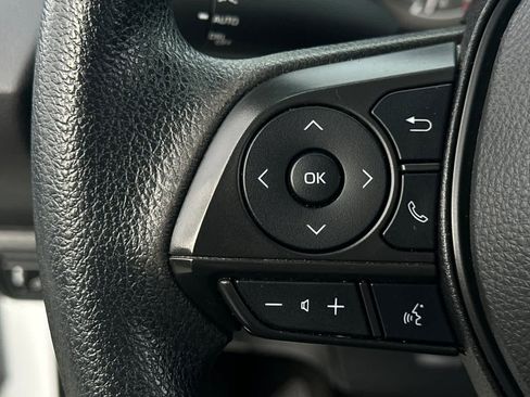 Used 2022 Toyota Corolla LE image 28