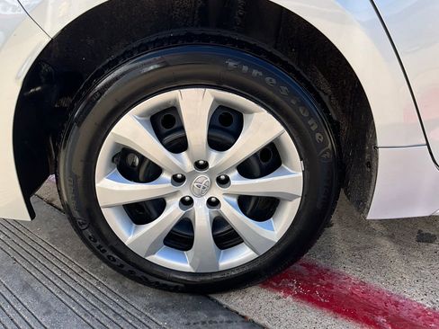 Used 2025 Toyota Corolla LE image 9