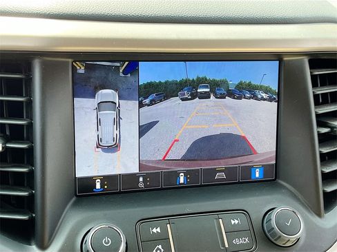 Used 2023 GMC Acadia Denali w/ Denali Technology Package image 14