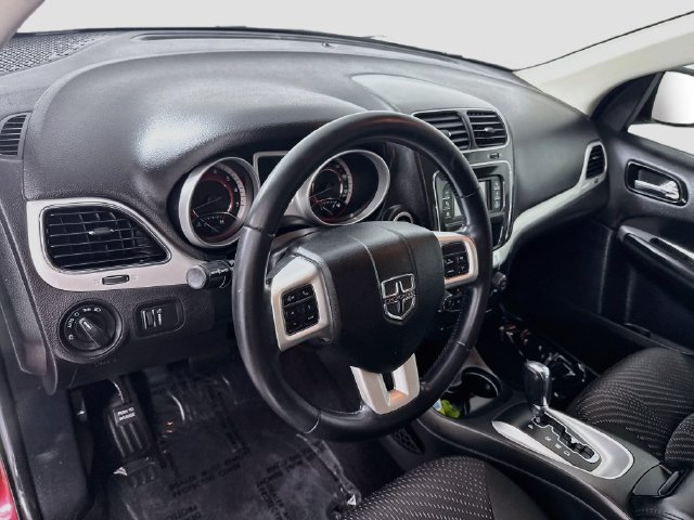 Used 2020 Dodge Journey SE w/ SE Popular Equipment Group FWD image 9
