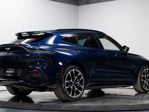 Used 2021 Aston Martin DBX image 15