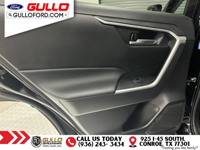 Used 2021 Toyota RAV4 XLE Premium FWD image 16