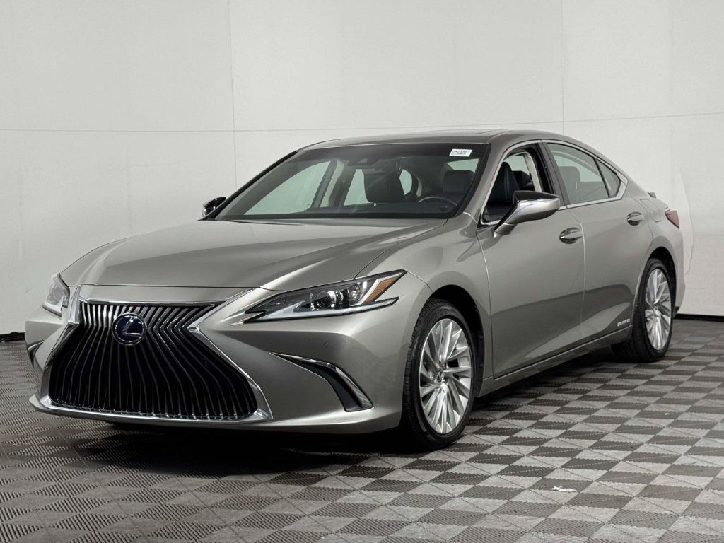 Used 2021 Lexus ES 300h w/ Accessory Package 2 FWD image 7