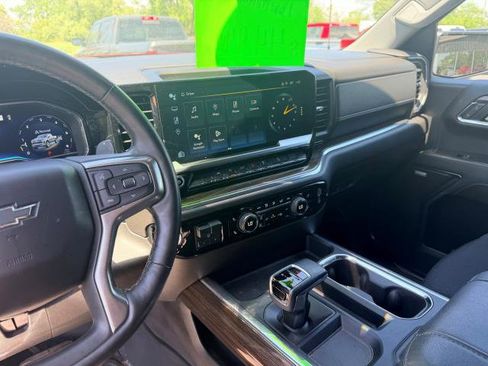 Used 2023 Chevrolet Silverado 1500 RST w/ Convenience Package II AWD/4WD image 13