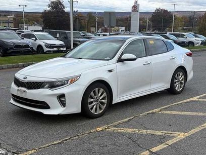 Used 2018 Kia Optima S w/ Panoramic Sunroof Package