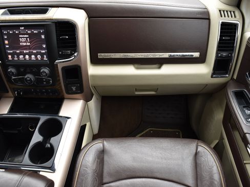 Used 2014 RAM 2500 Longhorn image 40