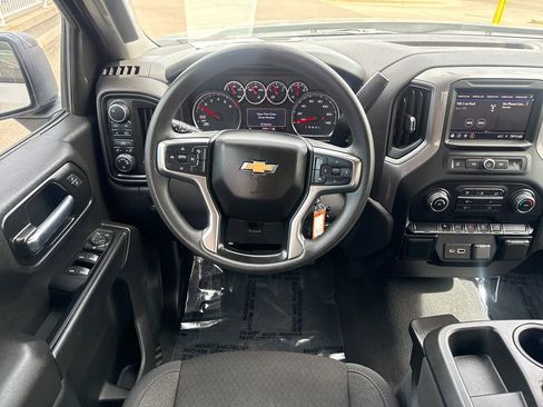 Used 2022 Chevrolet Silverado 1500 Custom w/ Safety Confidence Package image 13