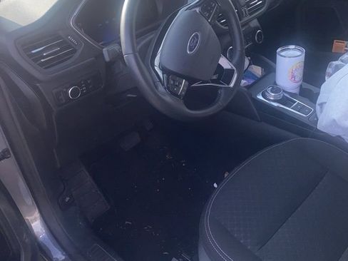 Used 2024 Ford Escape Active image 5