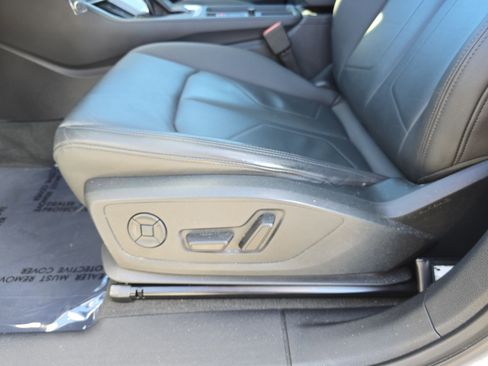 Used 2023 Audi Q3 2.0T Premium w/ Black Optic Package image 28