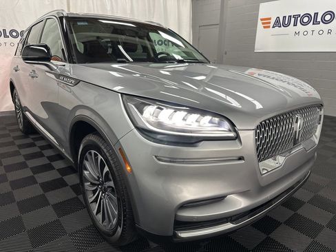 Used 2024 Lincoln Aviator Premiere w/ Premium Package image 3