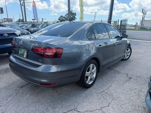 Used 2016 Volkswagen Jetta S FWD image 4
