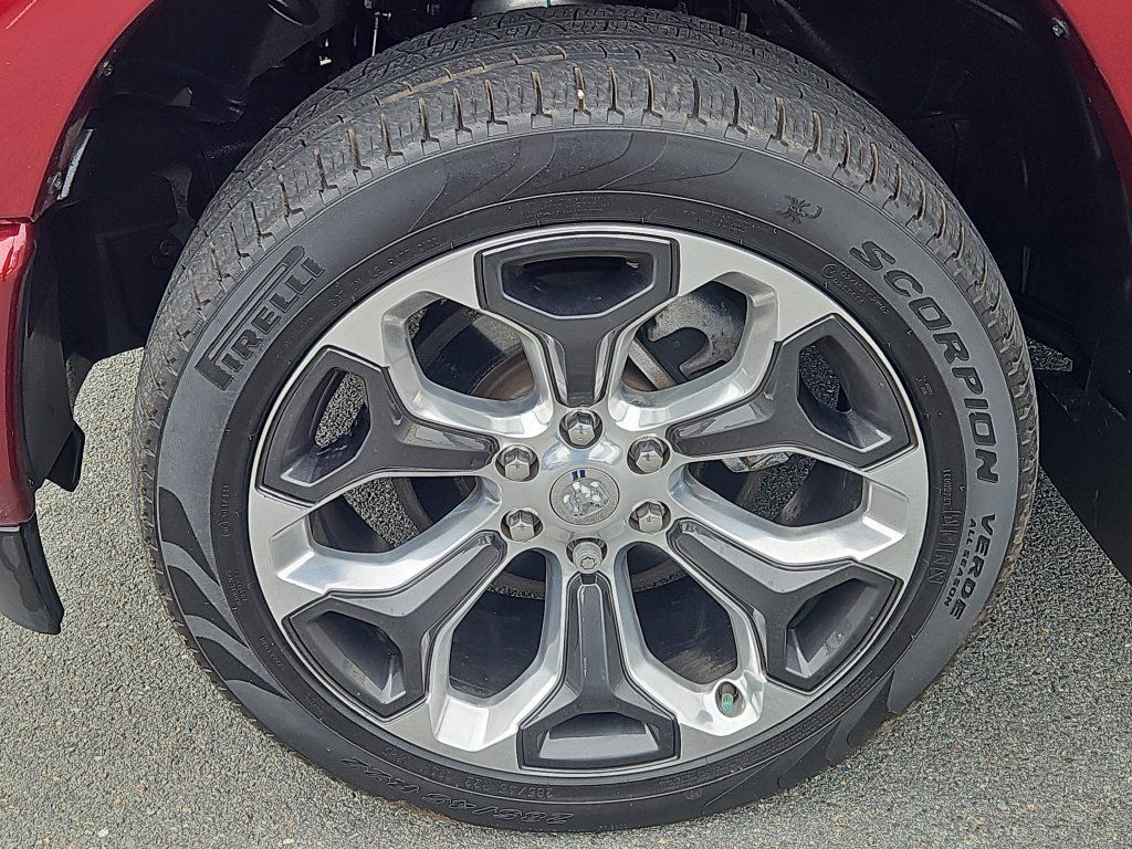 Used 2022 RAM 1500 Limited w/ Body-Colour Bumper Group AWD/4WD image 7