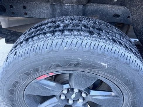 Used 2018 Chevrolet Colorado LT w/ Redline Special Edition image 6