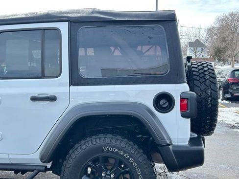 Used 2023 Jeep Wrangler Willys image 8