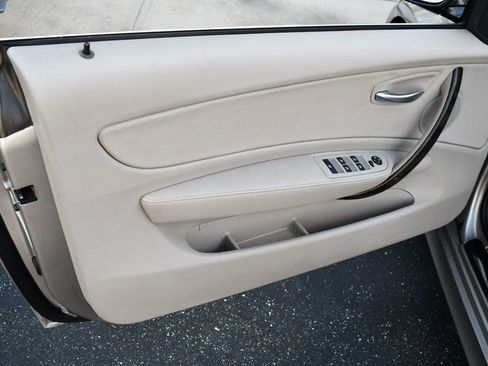 Used 2011 BMW 128i Convertible image 11