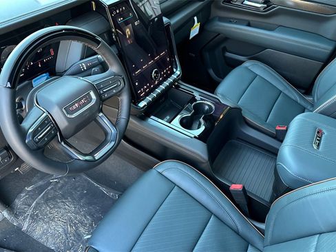 New 2026 GMC Yukon XL AT4 w/ AT4 Premium Plus Package image 8