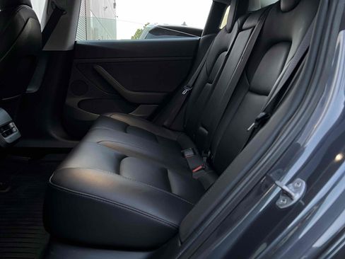 Used 2021 Tesla Model 3 Standard Range Plus image 27