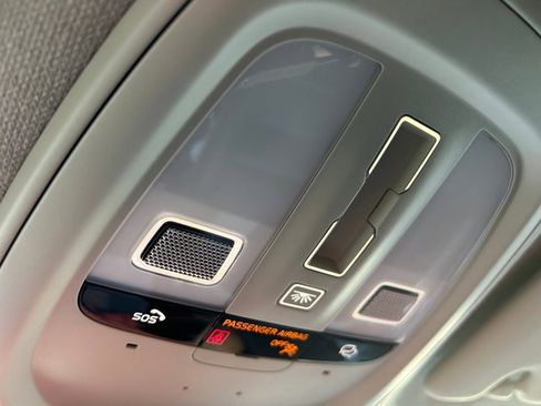 Certified 2025 Volvo XC40 B5 Plus image 30