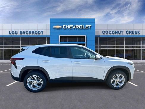 New 2026 Chevrolet Trax LS w/ LS Convenience Package image 9