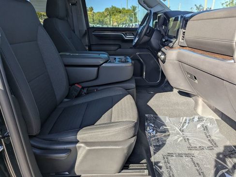 Used 2024 GMC Sierra 1500 Elevation image 10