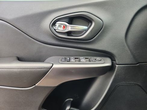 Used 2022 Jeep Cherokee Latitude Lux image 19