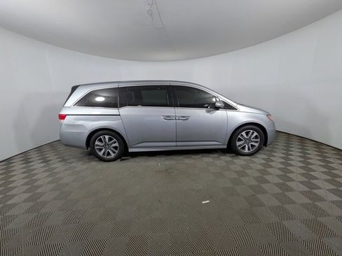 Used 2016 Honda Odyssey Touring image 3