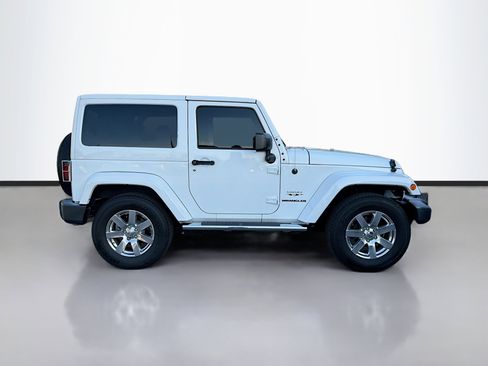 Used 2017 Jeep Wrangler Sahara w/ Mopar Chrome Edition Group image 2
