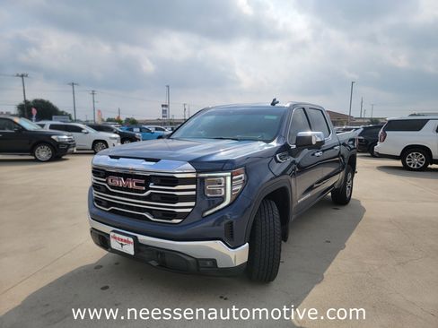 Used 2022 GMC Sierra 1500 SLT w/ SLT Convenience Package RWD image 3