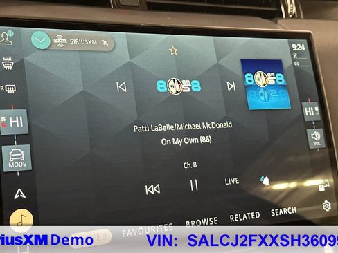 Used 2025 Land Rover Discovery Sport S image 37