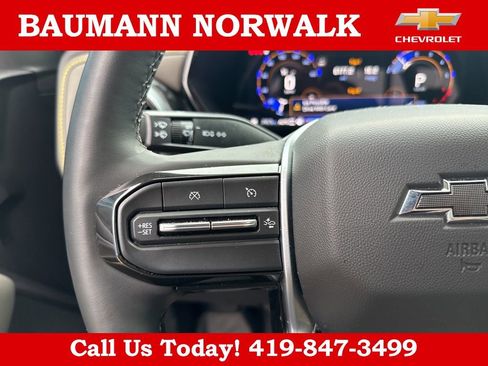 Used 2024 Chevrolet Colorado ZR2 w/ ZR2 Convenience Package III AWD/4WD image 12