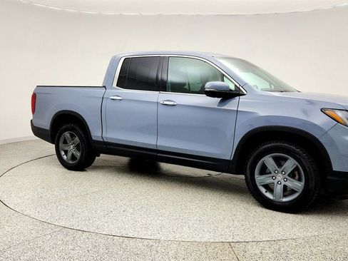 Used 2023 Honda Ridgeline RTL-E image 3