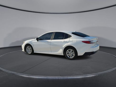 Used 2025 Toyota Camry LE FWD image 6