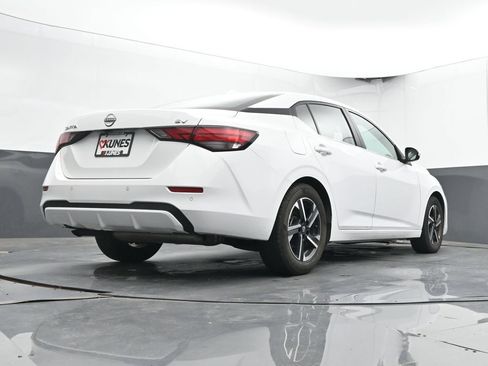 Used 2024 Nissan Sentra SV FWD image 31