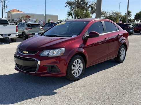 Used 2017 Chevrolet Sonic LT image 8