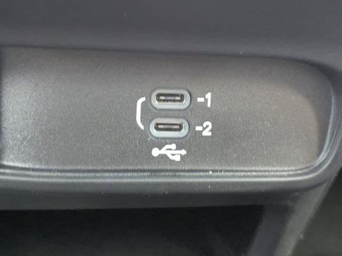 New 2026 Chrysler Pacifica Select image 23