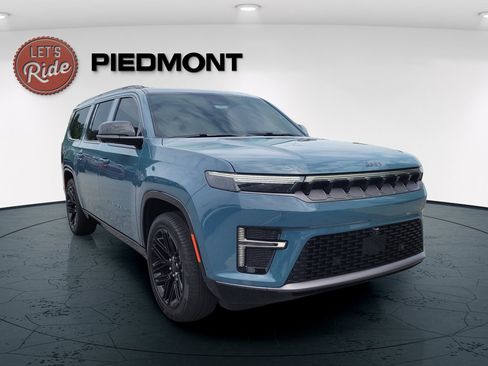 New 2026 Jeep Grand Wagoneer L Limited AWD/4WD image 4