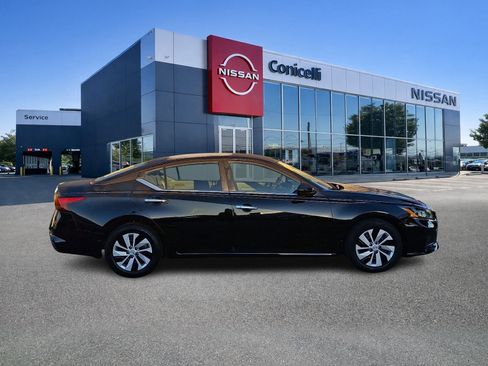 Used 2023 Nissan Altima 2.5 S image 7