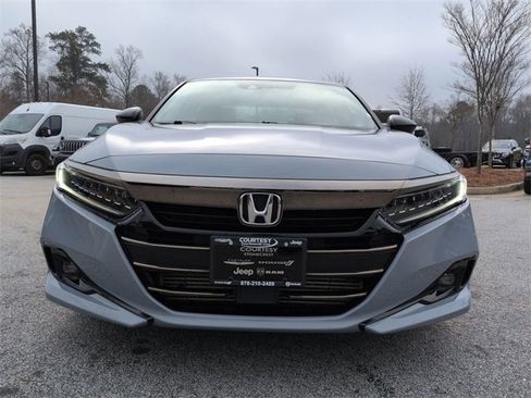 Used 2021 Honda Accord Sport image 8