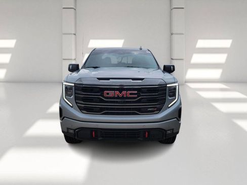 Used 2024 GMC Sierra 1500 AT4 w/ Technology Package AWD/4WD image 2