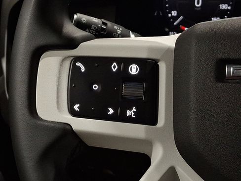 Certified 2025 Land Rover Defender 110 S image 23