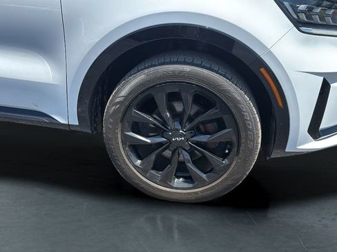 Used 2023 Kia Sorento SX AWD/4WD image 9
