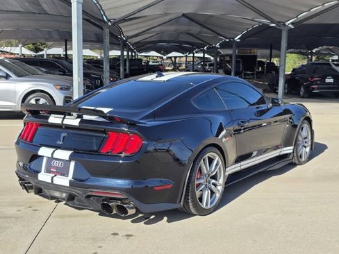 Used 2021 Ford Mustang Shelby GT500 w/ Technology Package image 5
