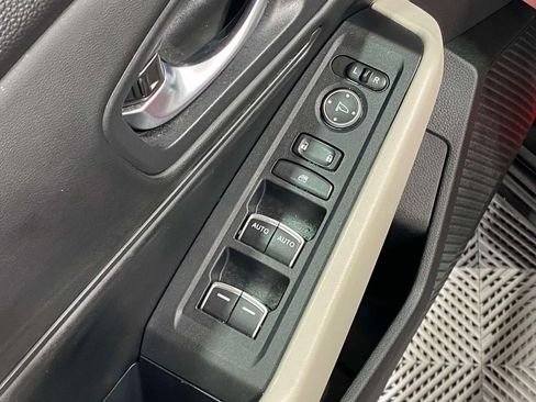Used 2023 Honda Accord EX image 18