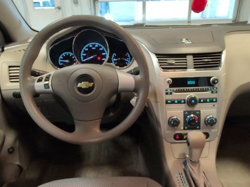 Used 2012 Chevrolet Malibu LS image 12