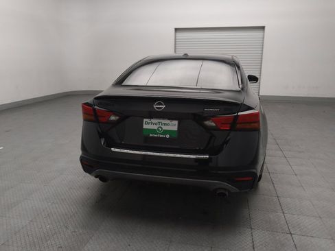 Used 2022 Nissan Altima 2.5 SR w/ Midnight Edition Package FWD image 7