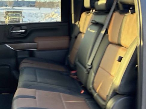 Used 2022 Chevrolet Silverado 3500 High Country w/ Safety Package II image 9